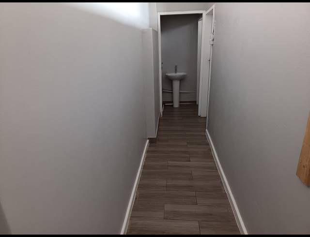 160M² WORKSHOP TO LET IN FLORIDA
